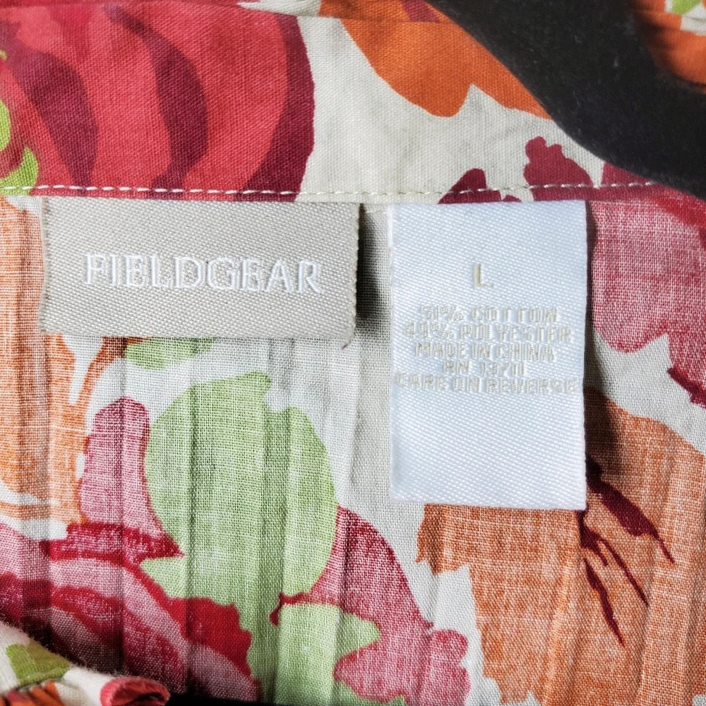 FIELDGEAR Women's Floral Ruffle Trim Buttondown Blouse Size Large NWOT - Picture 4 of 15